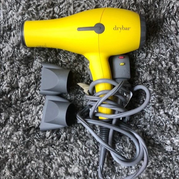 Drybar Buttercup vs T3 Featherweight Hair Dryer