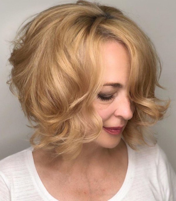 Hairstyles For Women Over 50 With Thick Hair