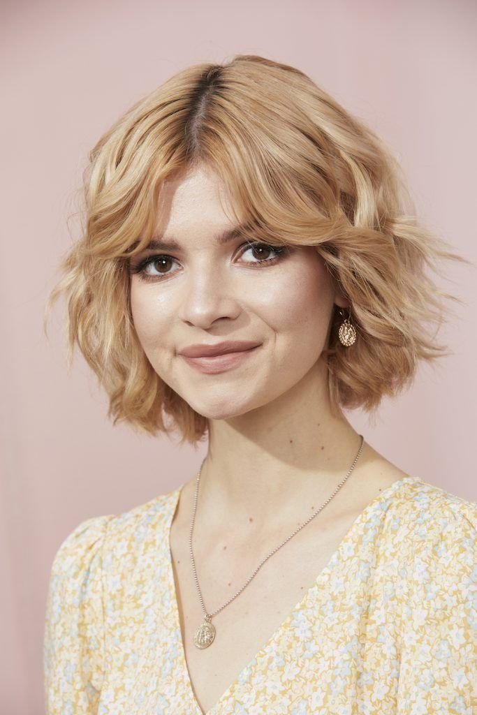 Hairstyles with Bangs for Round Faces