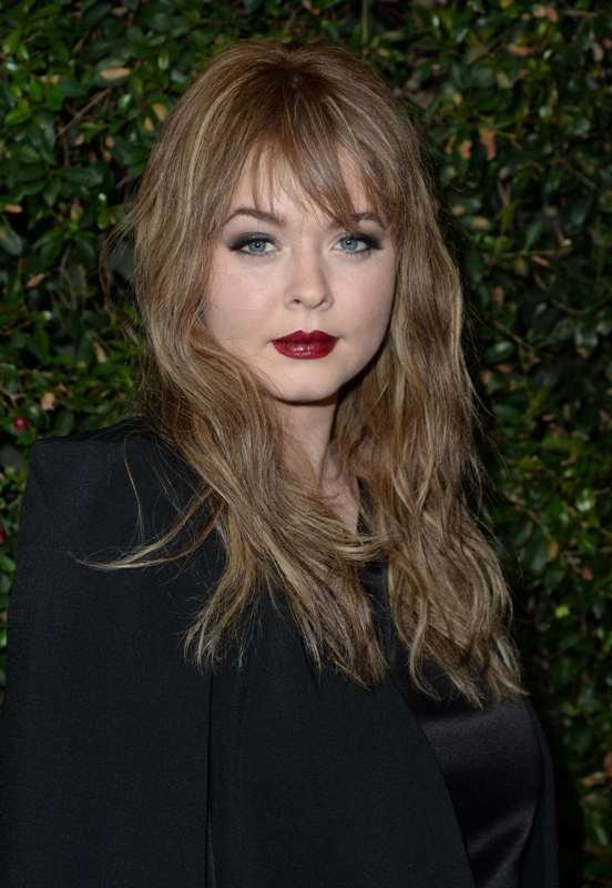 Wispy Bangs Hairstyles for Round Faces